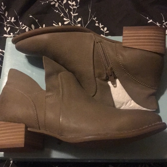 Perfect booties! - Picture 7 of 7